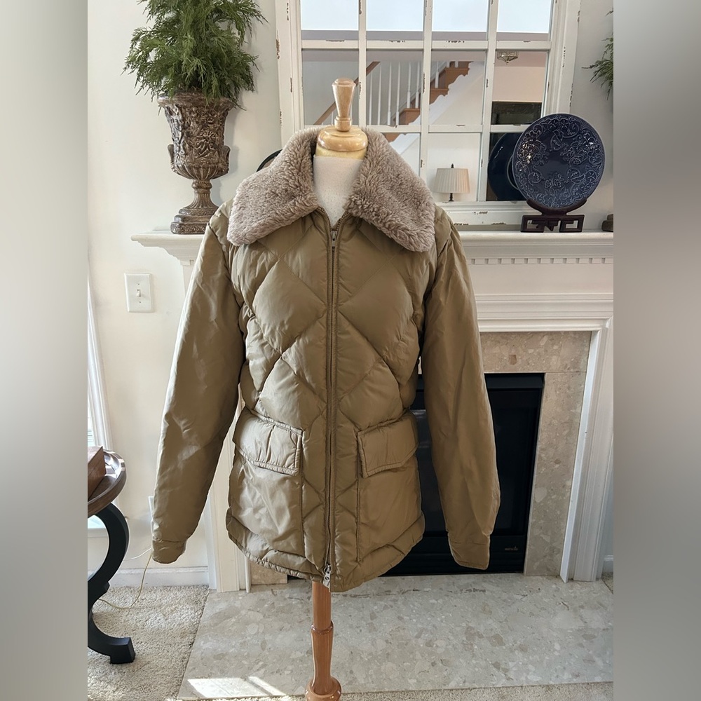 VTG Tempco Tan Goose Down Jacket with Faux Fur Collar